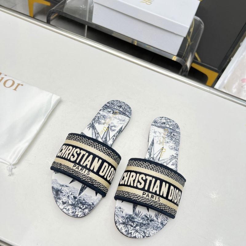ch**an D*or slippers